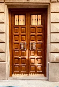 Puerta_Ministerio_hacienda_002